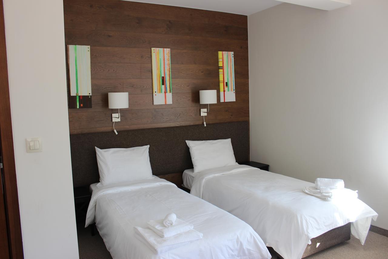 Trigrad Hotel Luaran gambar