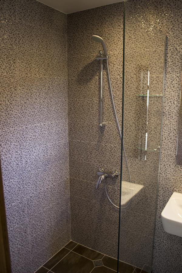 Trigrad Hotel Luaran gambar
